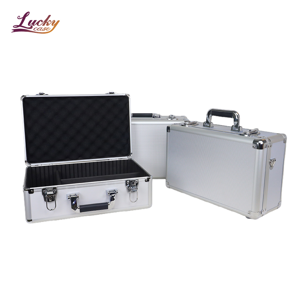 https://www.luckycasefactory.com/aluminum-case/